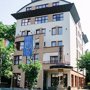 Mediterran Budapest
