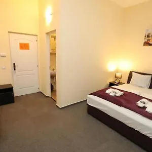 California Hotel