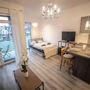 Sasadpark's New In The West Part Of Buda Budapeszt