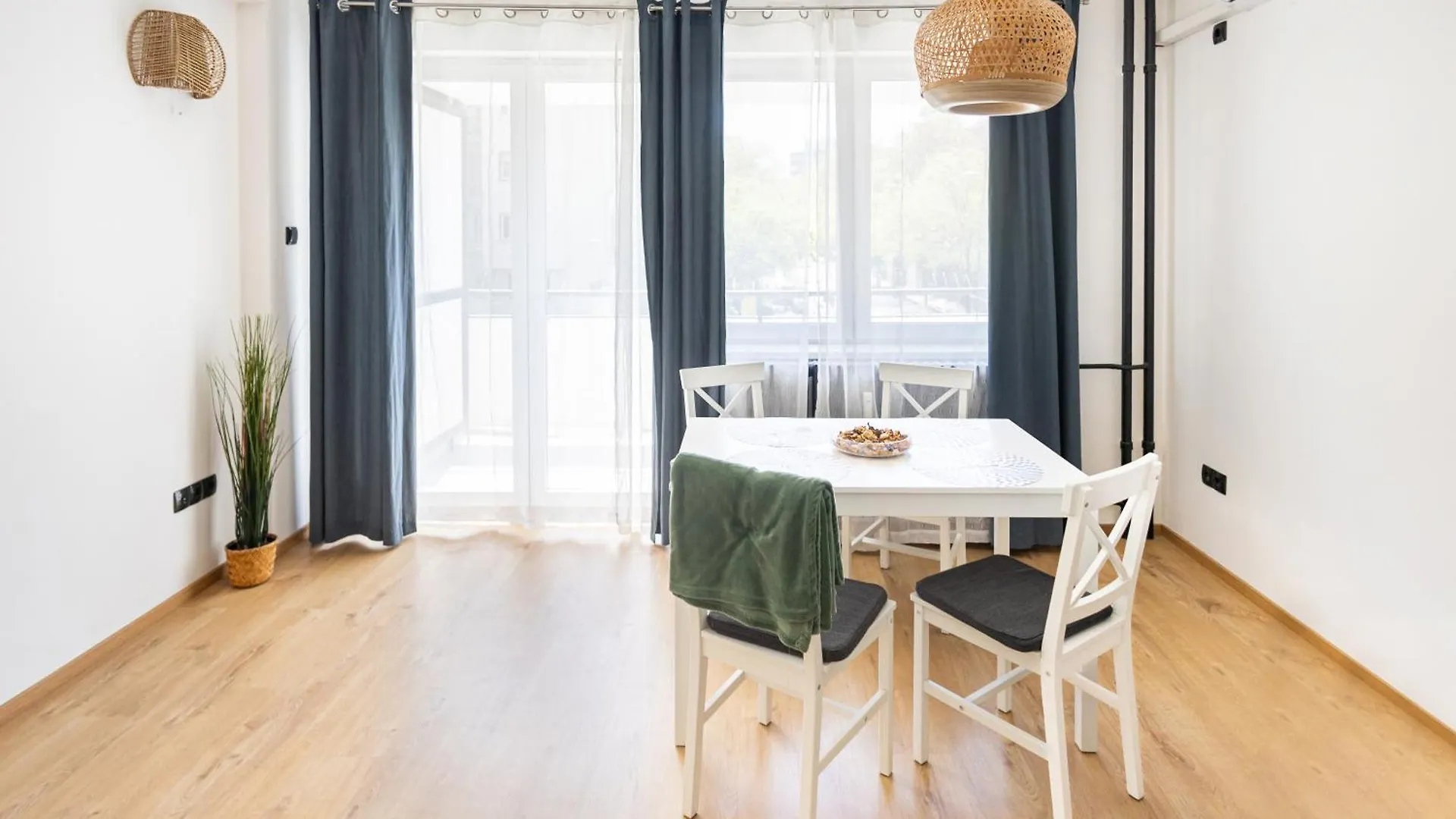 Exclusive Central Apartment Next To The Gellert Hill Budapest